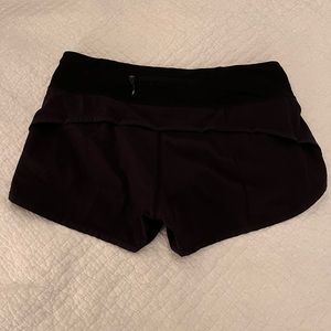 Lululemon Speed Up Low-Rise Lined Short, size 6